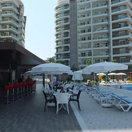 Crown City Apartamento
